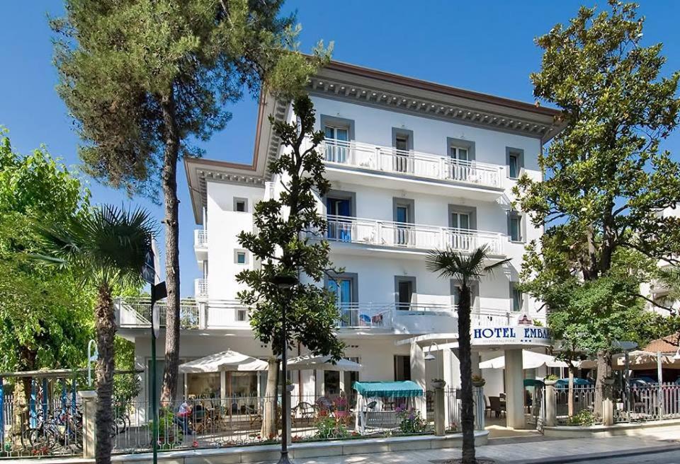 Hotel Embassy Riccione Exterior photo